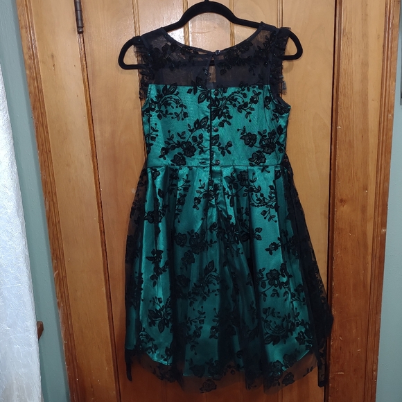 Jona Michelle Girls Size 12 Emerald/Teal & Black holiday party formal dress - Picture 2 of 4